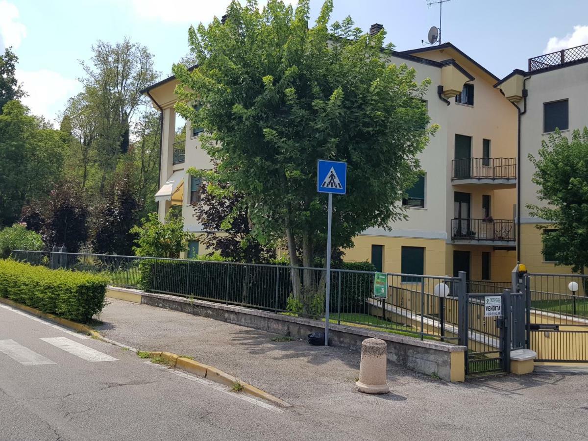 Appartamento Diamantina ديسينسانو ديل غاردا المظهر الخارجي الصورة